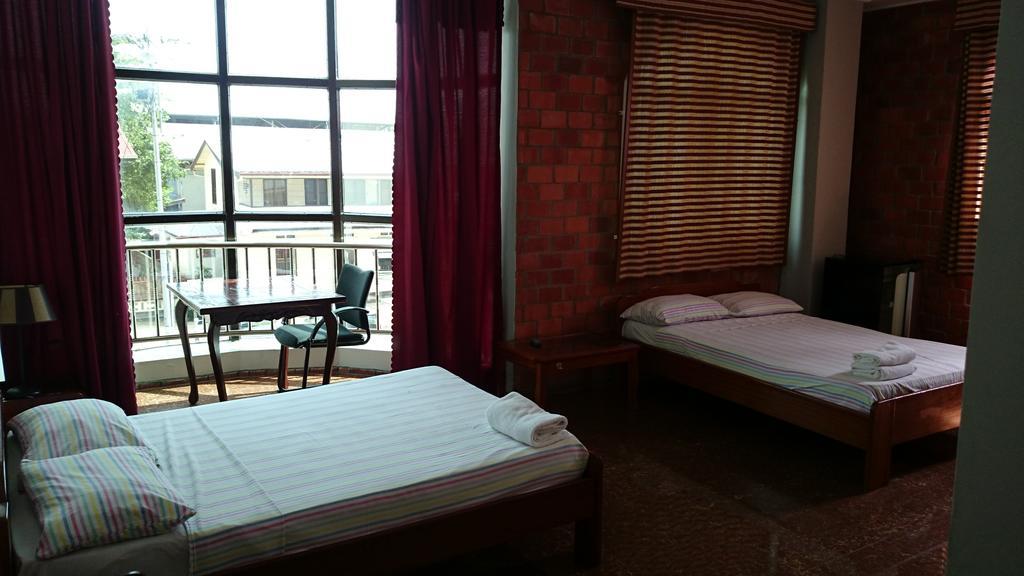 Hotel Paramuru パラマリボ 部屋 写真